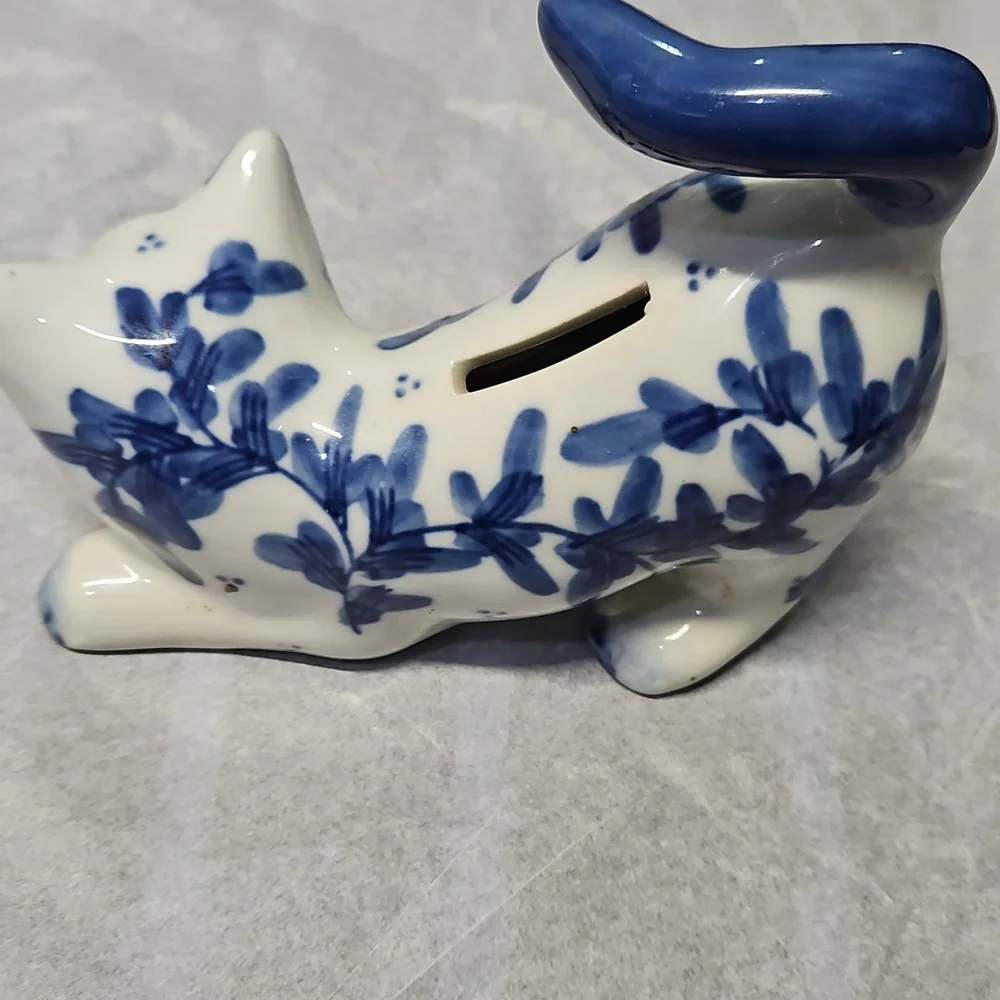 Vintage Blue And White Cat Piggy Bank - Picture 4 of 5